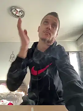 Snapshot of BWC69_69_69 chatting on 01/21/25, 01:11 BWC69 69 69 online show from 01/21/25, 01:11