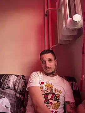 Snapshot of BWC69_69_69 chatting on 02/10/25, 03:32 BWC69 69 69 online show from 02/10/25, 03:32