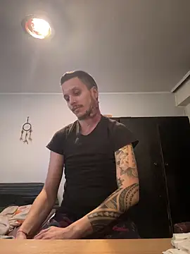 Snapshot of BWC69_69_69 chatting on 02/15/25, 04:45 BWC69 69 69 online show from 02/15/25, 04:45