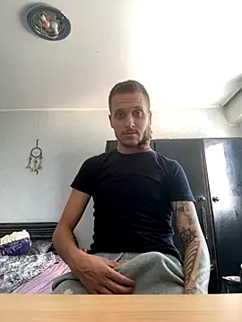 Snapshot of BWC69_69_69 chatting on 10/16/25, 12:06 BWC69 69 69 online show from 10/16/25, 12:06