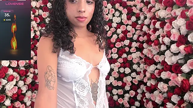 Ariella Ruiz online show from 01/07/25, 12:31