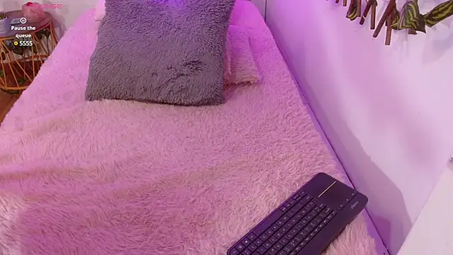 sweet blueberry  online show from 03/07/25, 04:22