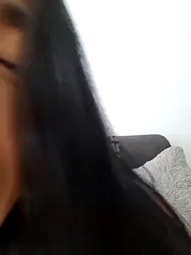 Snapshot of MarianaByanchi chatting on 10/04/25, 08:07 MarianaByanchi online show from 10/04/25, 08:07