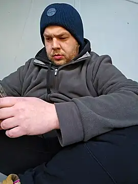 Snapshot of PupW0lfy chatting on 12/23/24, 11:25 PupW0lfy online show from 12/23/24, 11:25