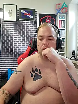 Snapshot of PupW0lfy chatting on 12/30/24, 12:09 PupW0lfy online show from 12/30/24, 12:09