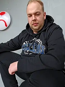 Snapshot of PupW0lfy chatting on 01/09/25, 11:36 PupW0lfy online show from 01/09/25, 11:36