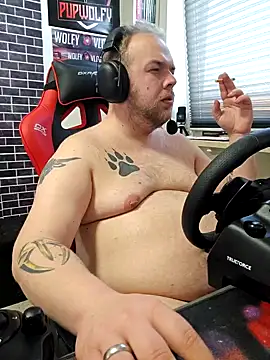 Snapshot of PupW0lfy chatting on 01/24/25, 03:13 PupW0lfy online show from 01/24/25, 03:13