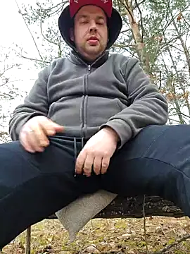 Snapshot of PupW0lfy chatting on 01/31/25, 11:24 PupW0lfy online show from 01/31/25, 11:24