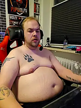 Snapshot of PupW0lfy chatting on 02/08/25, 06:33 PupW0lfy online show from 02/08/25, 06:33