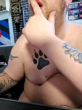 Snapshot of PupW0lfy chatting on 02/18/25, 02:59 PupW0lfy online show from 02/18/25, 02:59