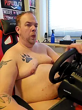 Snapshot of PupW0lfy chatting on 03/18/25, 03:10 PupW0lfy online show from 03/18/25, 03:10