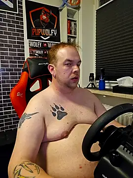 Snapshot of PupW0lfy chatting on 03/18/25, 06:59 PupW0lfy online show from 03/18/25, 06:59