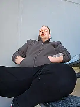 Snapshot of PupW0lfy chatting on 03/20/25, 11:16 PupW0lfy online show from 03/20/25, 11:16