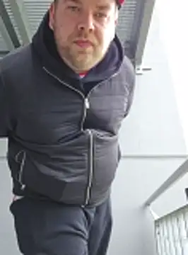 Snapshot of PupW0lfy chatting on 10/17/25, 10:07 PupW0lfy online show from 10/17/25, 10:07