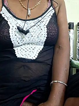 Snapshot of Tamil--Rani chatting on 01/13/26, 03:06 Tamil--Rani online show from 01/13/26, 03:06
