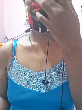 Snapshot of Tamil--Rani chatting on 04/14/26, 01:28 Tamil--Rani online show from 04/14/26, 01:28
