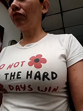 Magica lorena online show from 10/21/25, 01:12