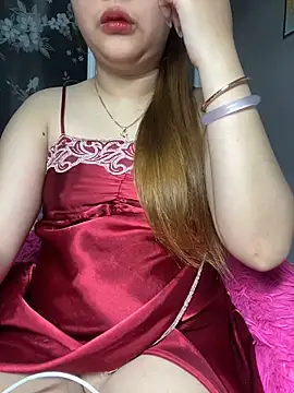 Snapshot of Odette68 chatting on 09/28/25, 02:39 Odette68 online show from 09/28/25, 02:39