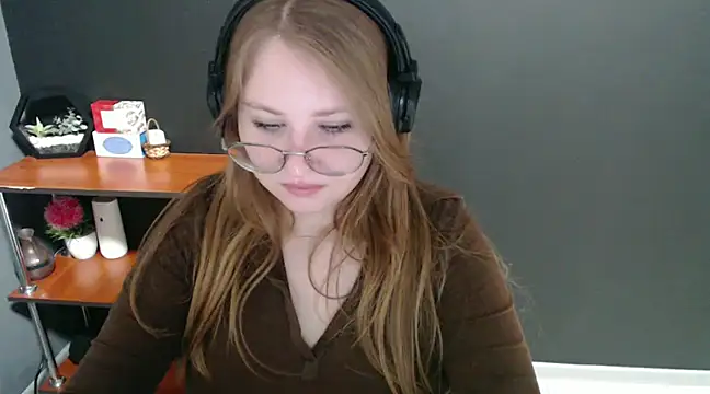 lady minx online show from 12/30/24, 08:10