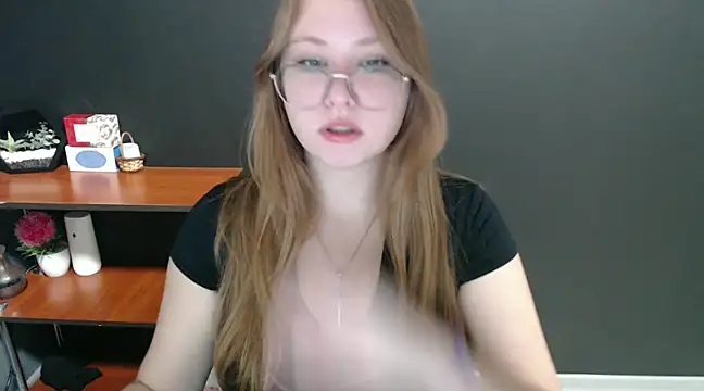 lady minx online show from 12/31/24, 07:20