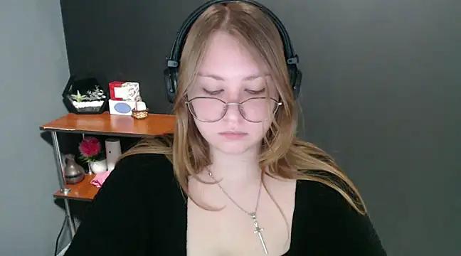 lady minx online show from 01/08/25, 11:54