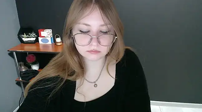 lady minx online show from 01/15/25, 07:37