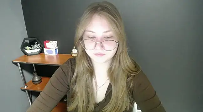 lady minx online show from 02/11/25, 07:44