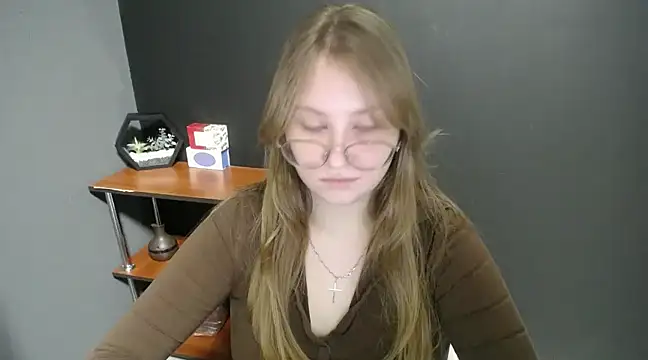 lady minx online show from 02/11/25, 10:48