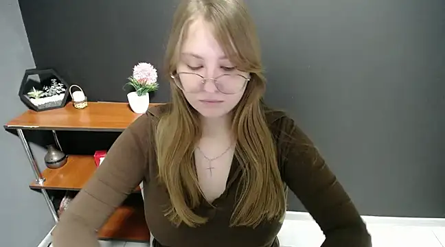 lady minx online show from 02/19/25, 10:34