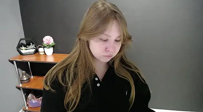 lady minx online show from 02/24/25, 07:22