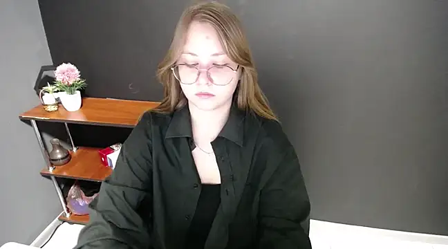 lady minx online show from 02/26/25, 07:20