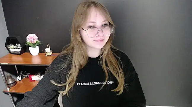 lady minx online show from 03/18/25, 07:30