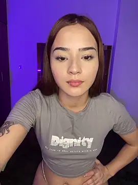 Veronica isaza   online show from 01/17/25, 10:23