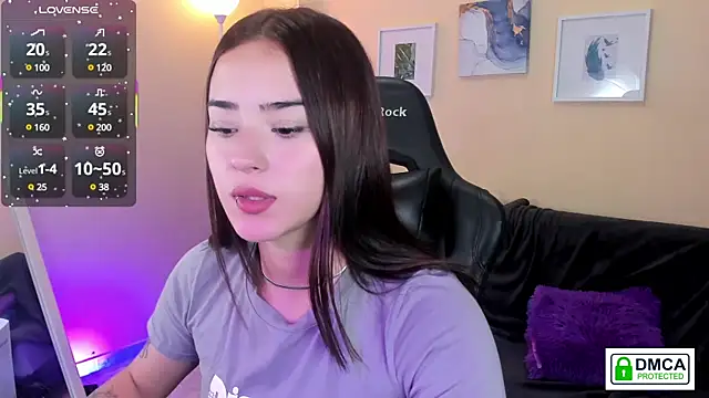 Veronica isaza   online show from 02/02/25, 03:39