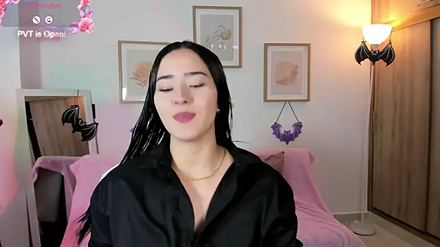 Veronica isaza   online show from 10/15/25, 01:22