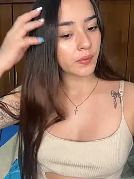 Veronica isaza   online show from 07/04/26, 07:03