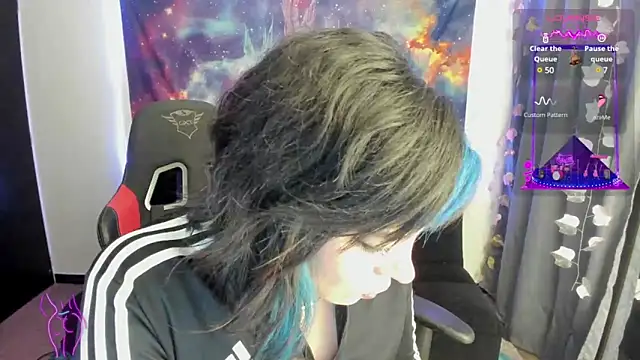 cocochanell6666 online show from 01/12/25, 01:21