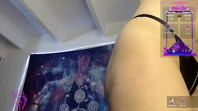 cocochanell6666 online show from 01/28/25, 05:54