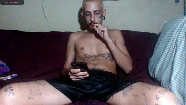 sellvageria online show from 04/28/26, 03:22