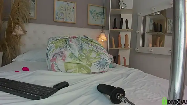  sofhiaa  online show from 07/18/26, 01:04