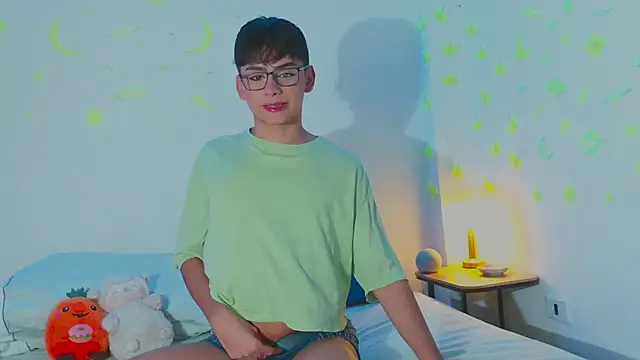 arnold laurent  online show from 02/09/25, 08:56