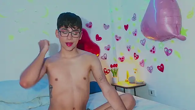 arnold laurent  online show from 02/14/25, 01:13