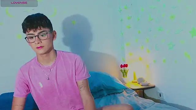 arnold laurent  online show from 03/16/25, 08:54