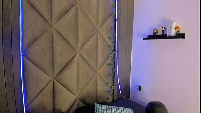 AbbyWathson online show from 11/05/25, 11:21