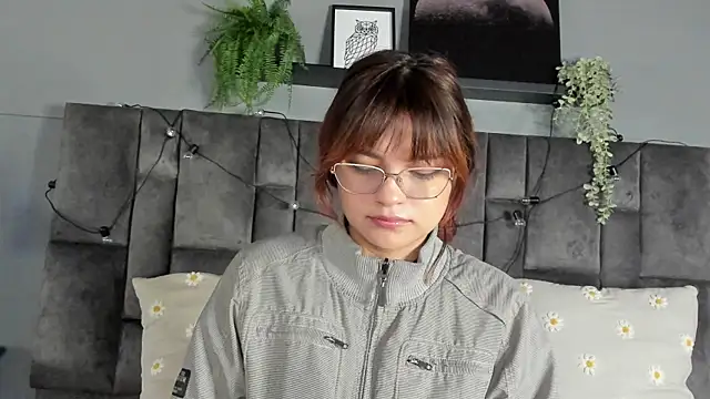 AbbyWathson online show from 11/24/25, 11:32