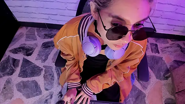 min minjil online show from 01/20/25, 11:56
