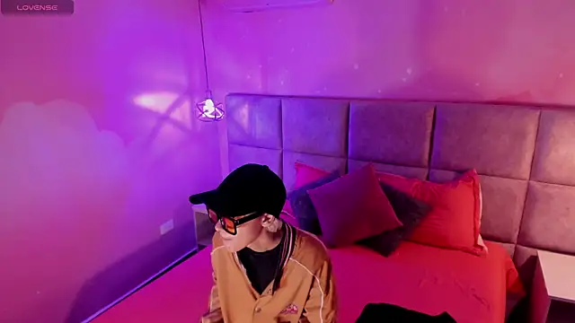 min minjil online show from 02/12/25, 11:51