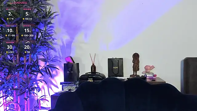CreamyInkky  online show from 05/06/26, 06:19