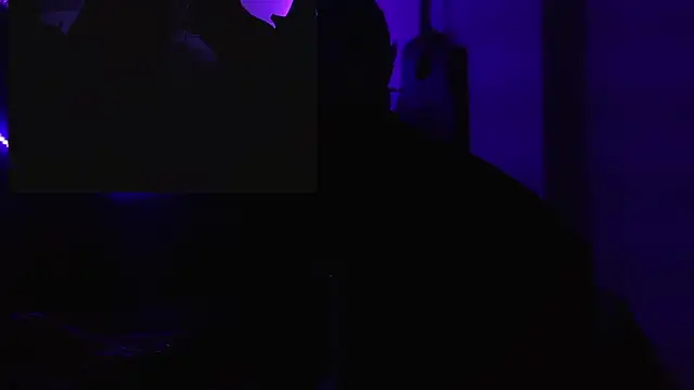 darkclothes online show from 12/25/24, 06:20