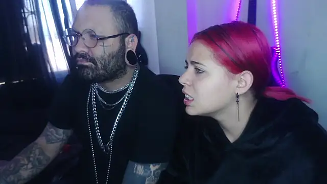 darkclothes online show from 02/19/25, 01:50